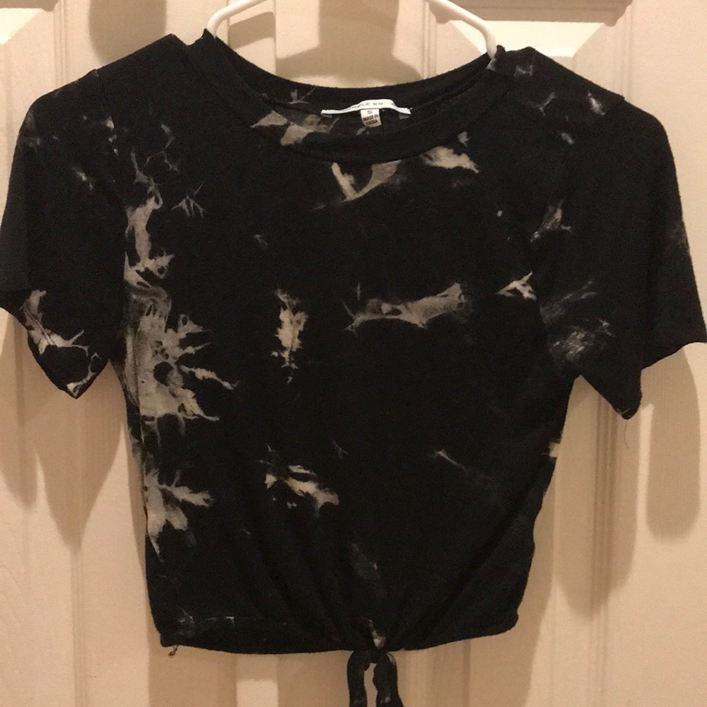 cropped tie top